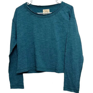 Chaser NWT’s Long Sleeve Cropped Tee. Size small